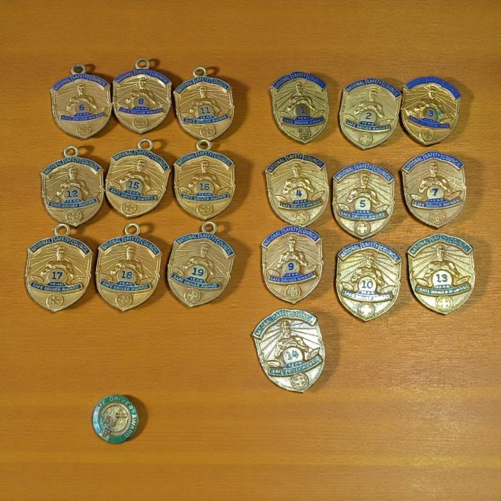 National Safety Council Safe Driver Award Pin & Pendant Lot